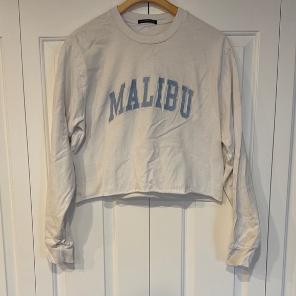 Malibu Tops - Brandy Melville M Malibu Cream and Blue Sweatshirt